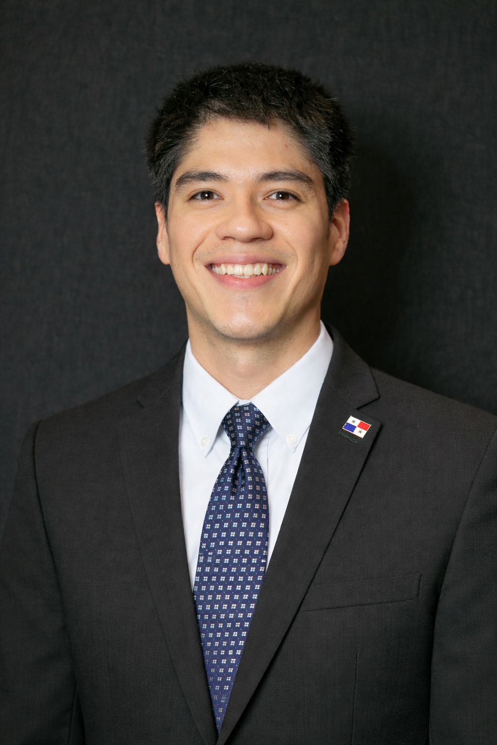 Rigoberto Amaya, Corredor de Seguros